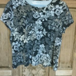 Blouse short sleeve stretchy paisley design